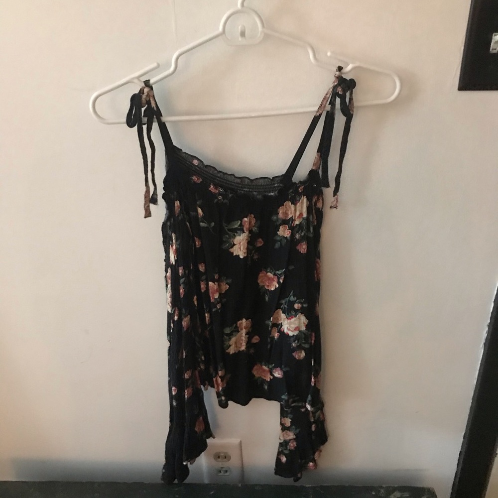 Off the shoulder AE